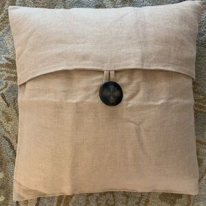 POTTERY BARN Pillow Cover  100% LINEN single Button 18 X 18 TAN TEXTURED